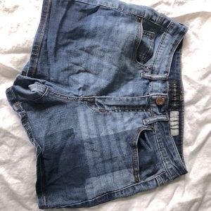 Aeropostale High waist midi jean shorts. Perfect condition. Size 4.